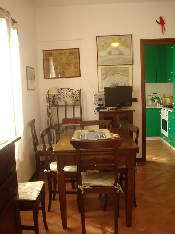 La Casa Rosabianca 0*, Rapallo Italy